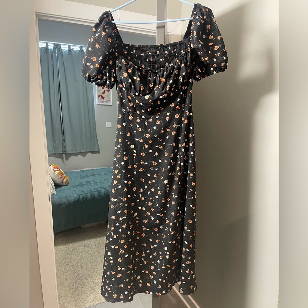 Black Floral Puff-Sleeve Midi Dress with Side Slit